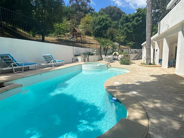 7612 Willow Glen Rd — Photo 37