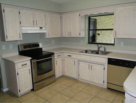 5th image of 114 SW Deanna Ter