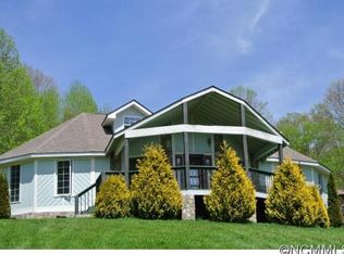 0939 Hobson Rd, Bakersville, NC 28705