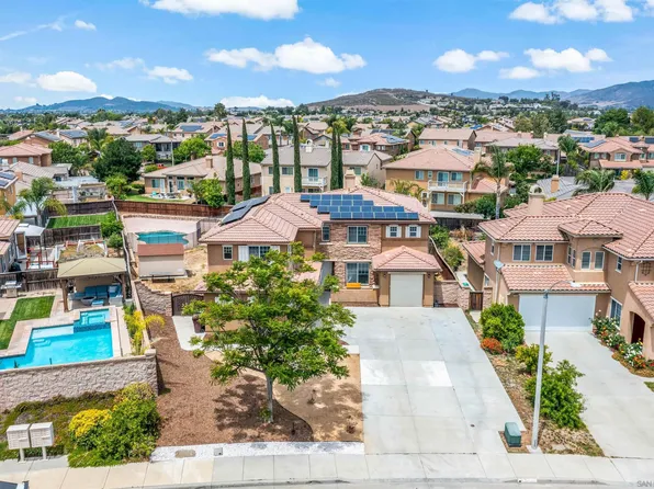 31528 Whitecrown Dr, Murrieta, CA 92563