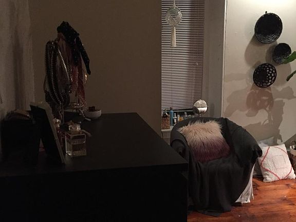 4th image of 4649 Umbria St APT 8