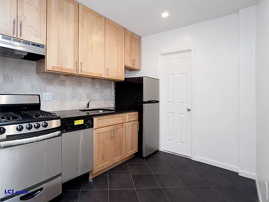 Rented by LC Lemle Real Estate Group | media 9