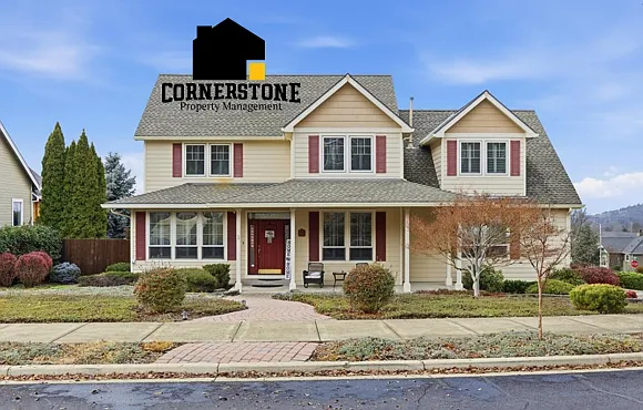 69 Greenmoor Dr