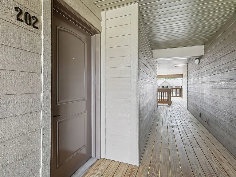 Nicholas Place Apartments — Photo 99