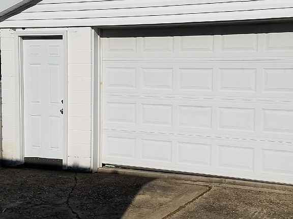 2 Car Garage