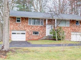 16 Kaine Dr, Guilderland, NY 12203