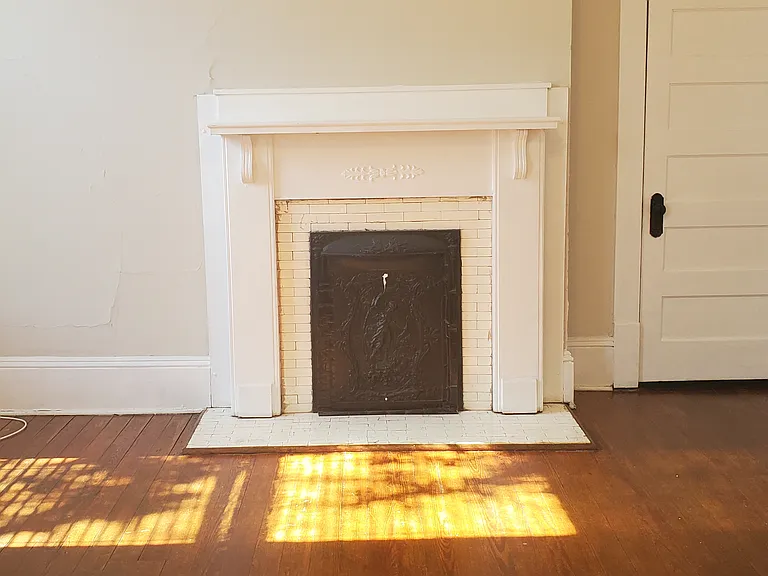 381B Spring St #B — Photo 28