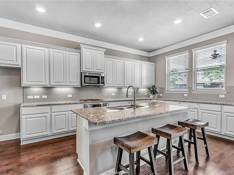 3461 Lockett Hall Cir — Photo 2