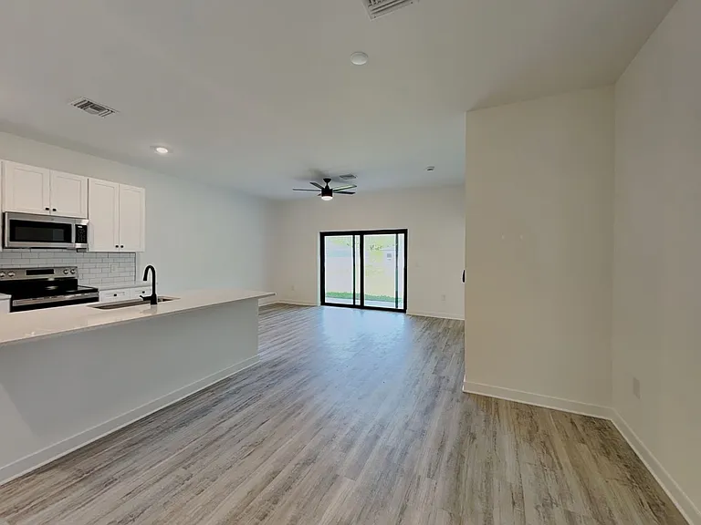 1125 Highlands Rd — Photo 21