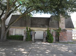 5805 Winsome Ln, Houston, TX 77057