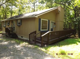 38 Iroquois Rd, Albrightsville, PA 18210