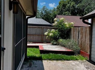 8411 Cienna Dr, Houston, TX 77040