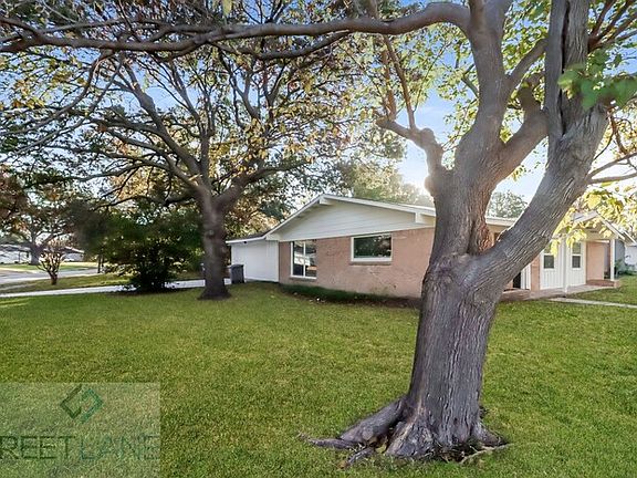 2nd image of 11607 Coral Hills Dr