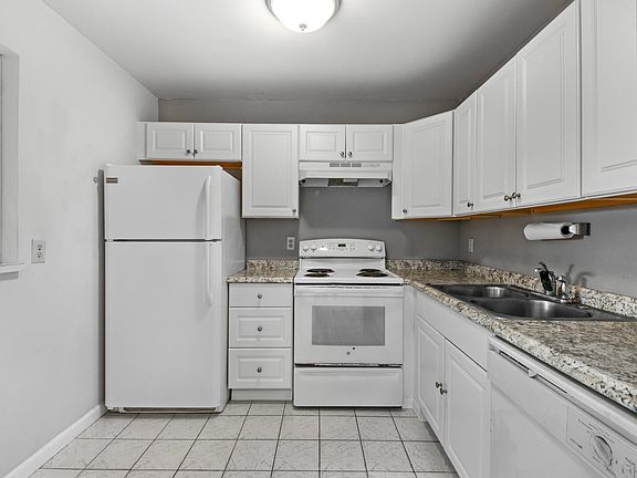 4th image of 342 Seville O