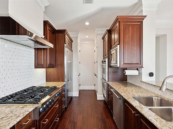 5th image of 501 Samuels Ave APT 610