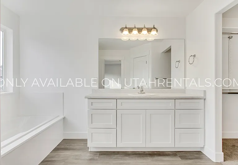 4283 W Gate Keeper Dr — Photo 23