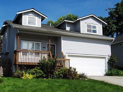 Welcome Home! Quiet dead end street. Covered front porch!