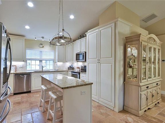 3rd image of 8431 SE 157th Pl