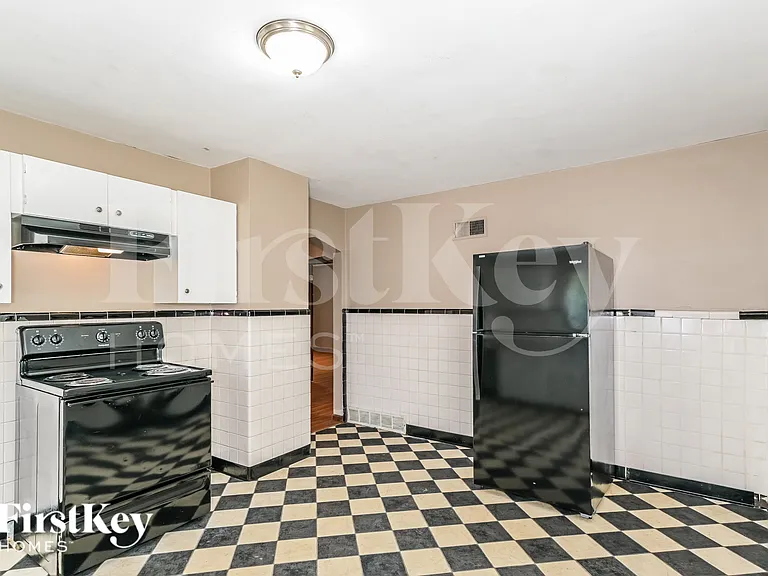 11251 Old Halls Ferry Rd — Photo 6