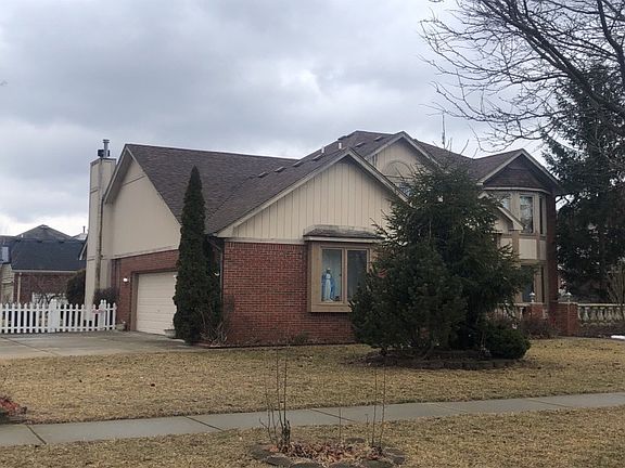 3rd image of 12972 Cobblestone Dr