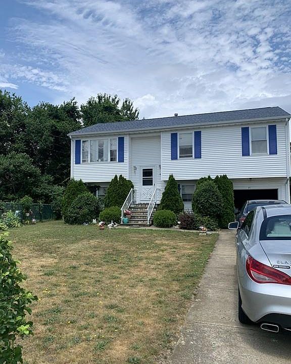 2nd image of 44 Watson Way
