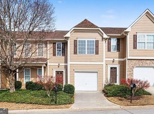 6632 Splashwater Dr, Flowery Branch, GA 30542