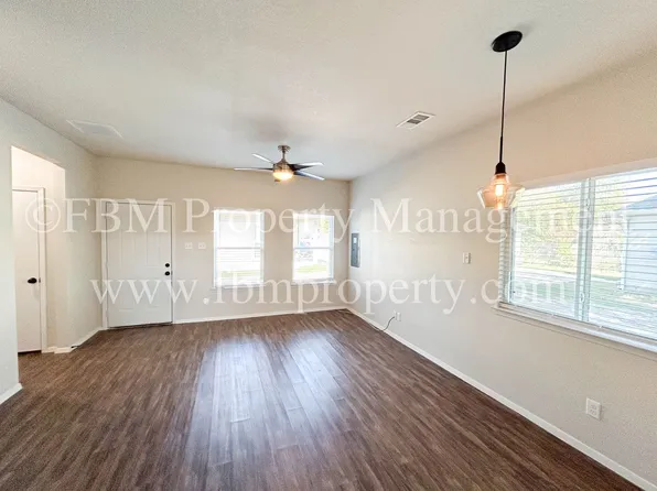 820 Rose St Unit B, Denton, TX 76209