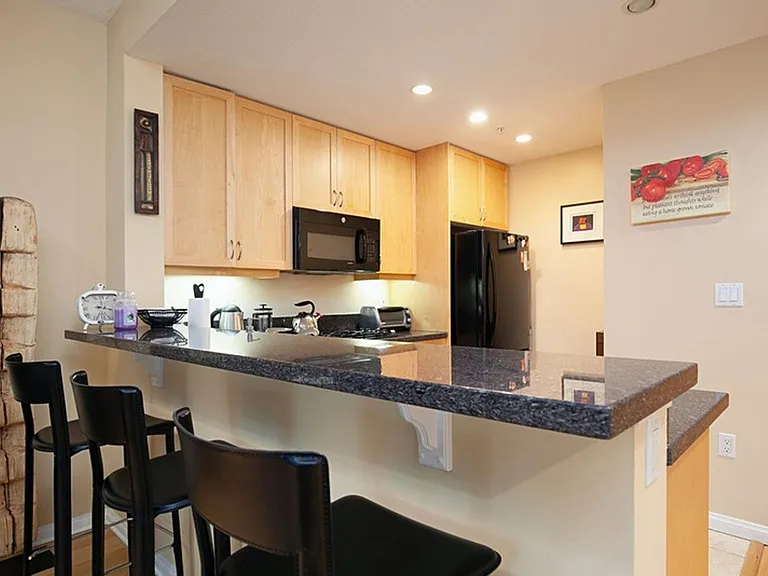 850 Beech St #317 — Photo 7