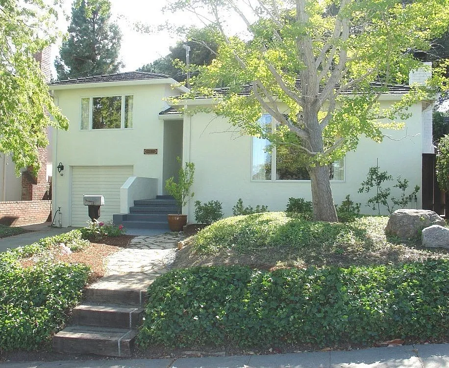 2230 Ensenada Way photo 1