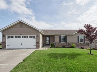 31 Rolling Rock Creek Ct, Wentzville, MO 63385