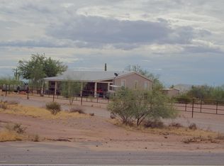 41113 N Castle Hot Springs Rd, Morristown, AZ 85342