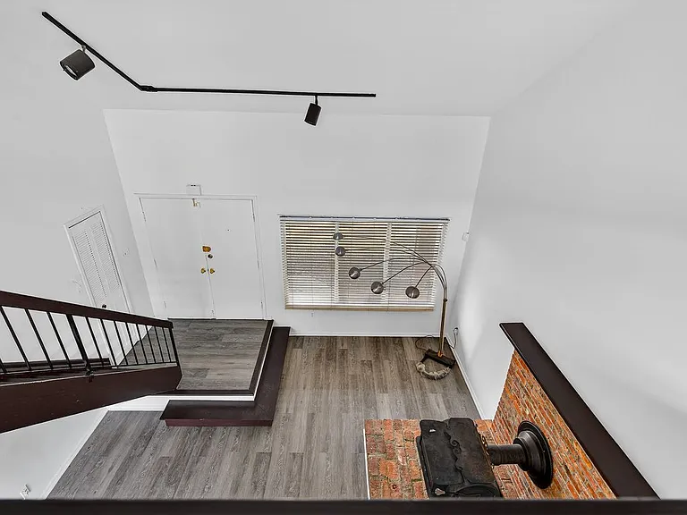 8801 Monmouth Dr — Photo 19