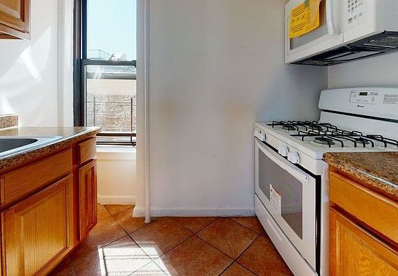 5th image of 20-65 27th St #3A