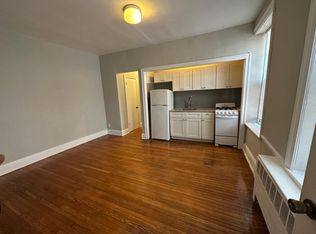 513 S 42nd St APT 1R, Philadelphia, PA 19104