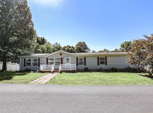 1639 State Route 1271, Kuttawa, KY 42055