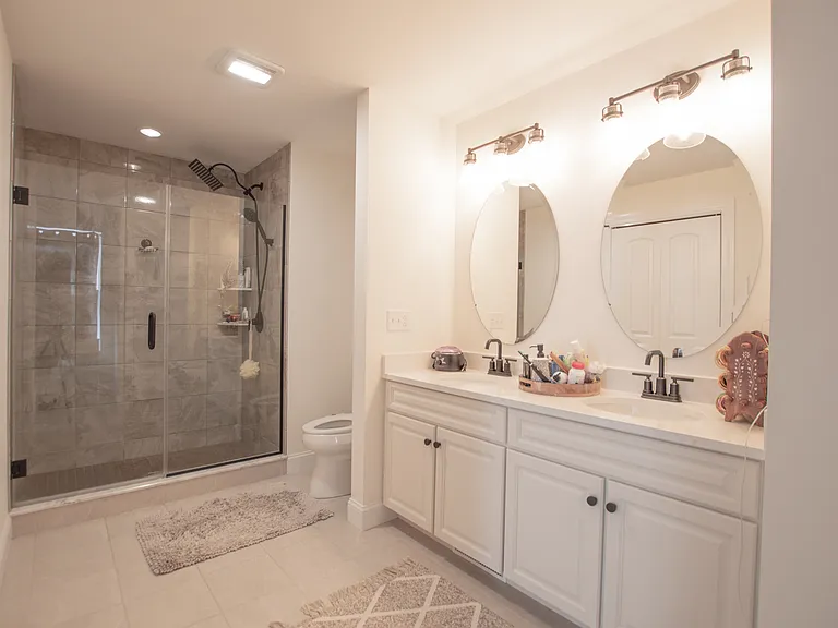 8 Colleen Cir — Photo 15