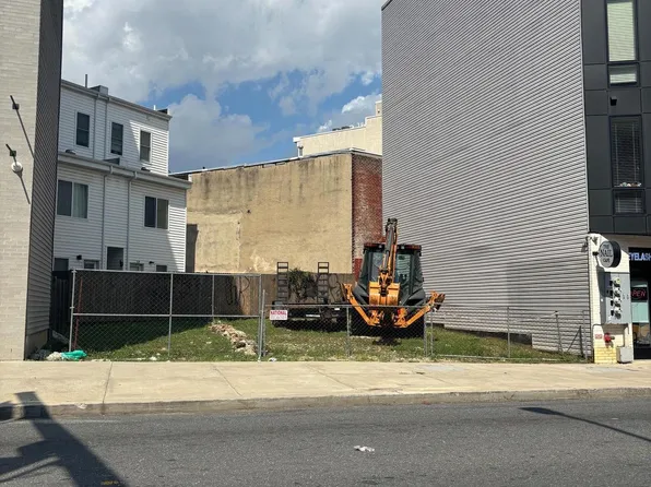 1549 & 1551 Ridge Ave, Philadelphia, PA 19130