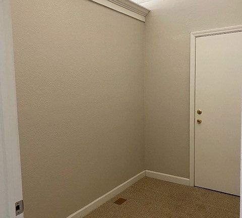 5th image of 4342 Belleview Ave #4342