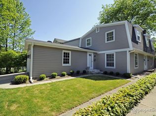 760 Pleasant Ave, Highland Park, IL 60035