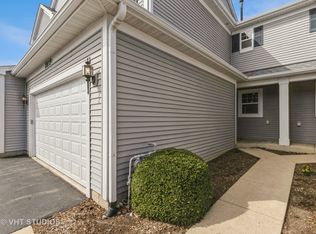 2835 Glacier Way UNIT B, Wauconda, IL 60084