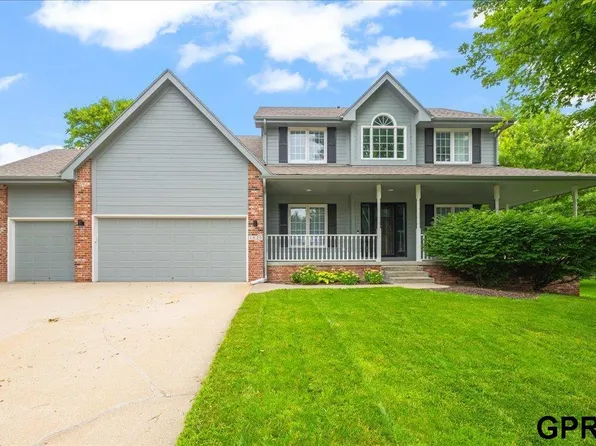 1020 E Cary St, Papillion, NE 68046