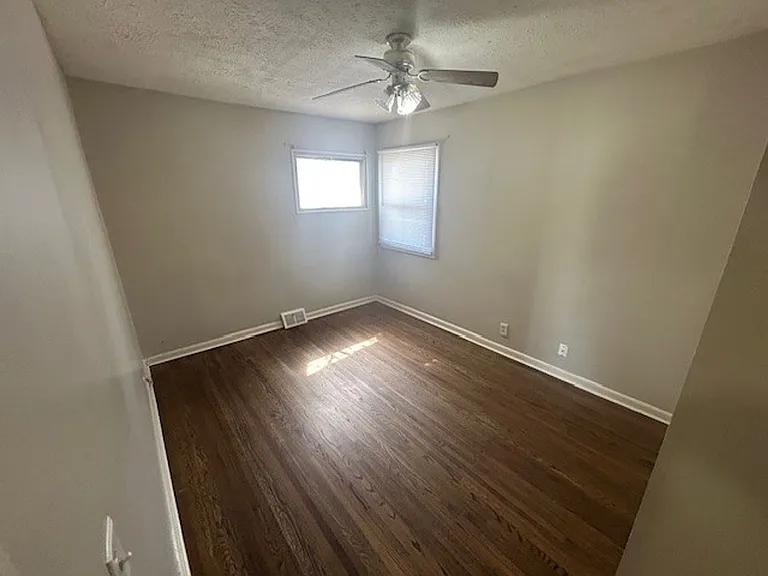 2721 S Minnesota Ave — Photo 13