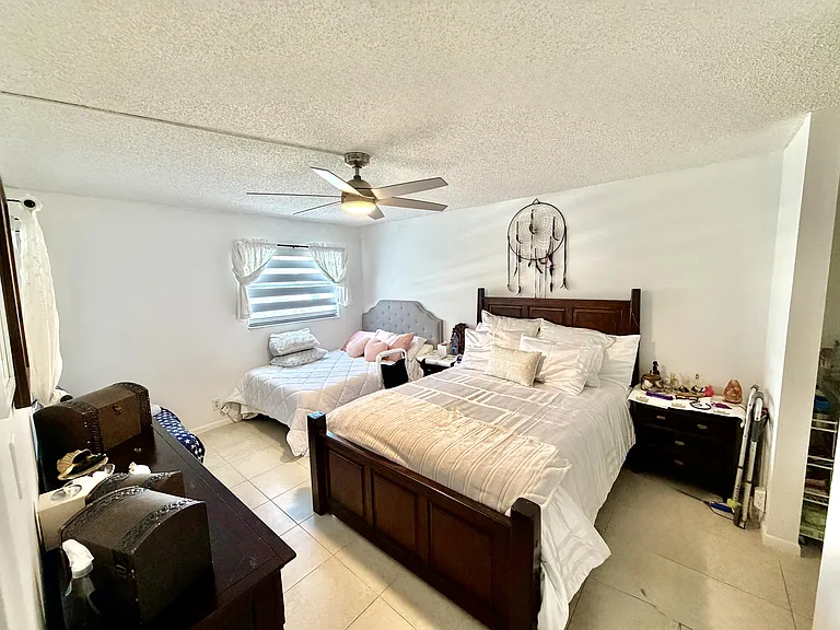 650 SW 124th Ter #202 — Photo 5
