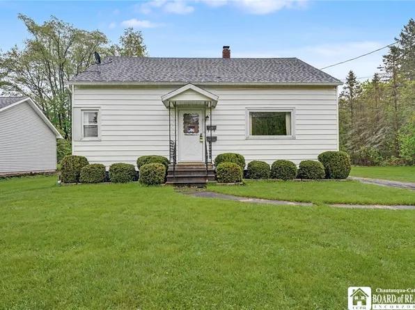 324 Queen St, Olean, NY 14760