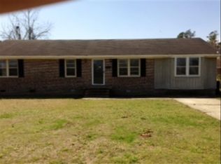 905 Highland Dr, Mullins, SC 29574