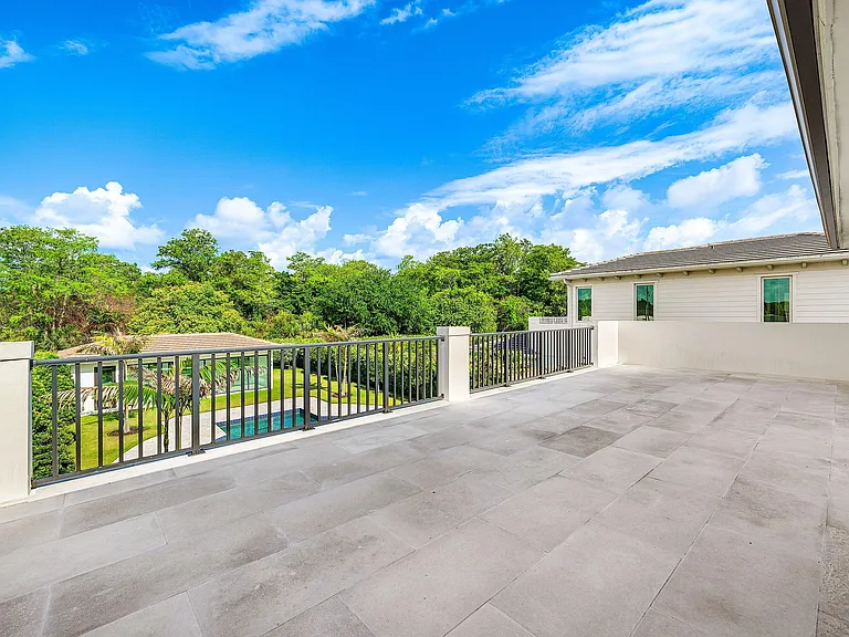 3192 Blue Cypress Ln — Photo 38