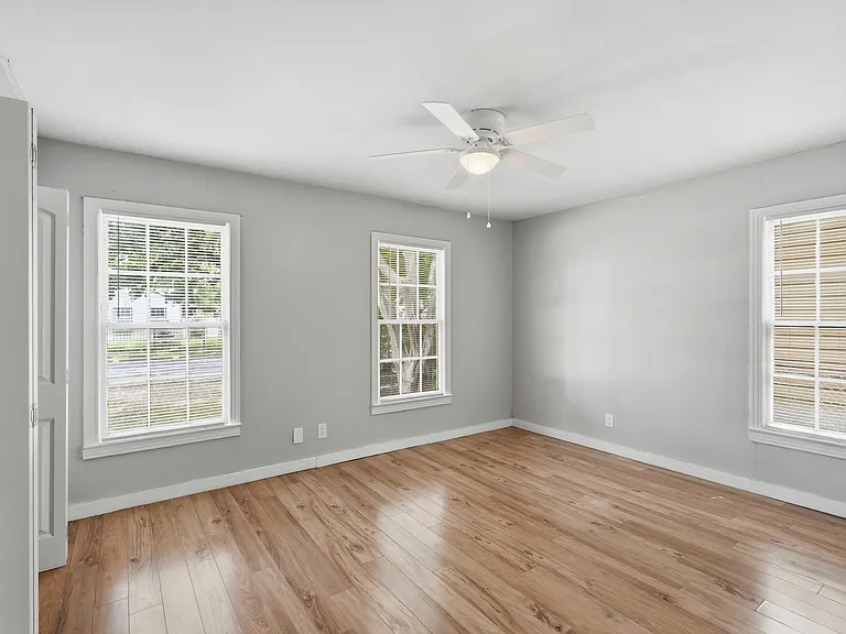 8120 Rayville Dr — Photo 11
