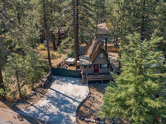 3rd image of 5608 Lodgepole Dr