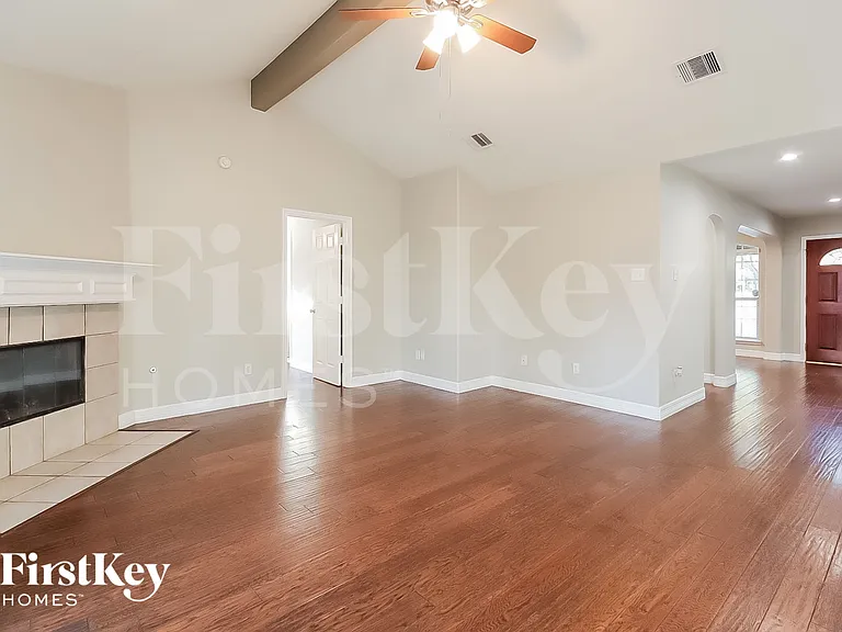 17110 Yeoman Way — Photo 3
