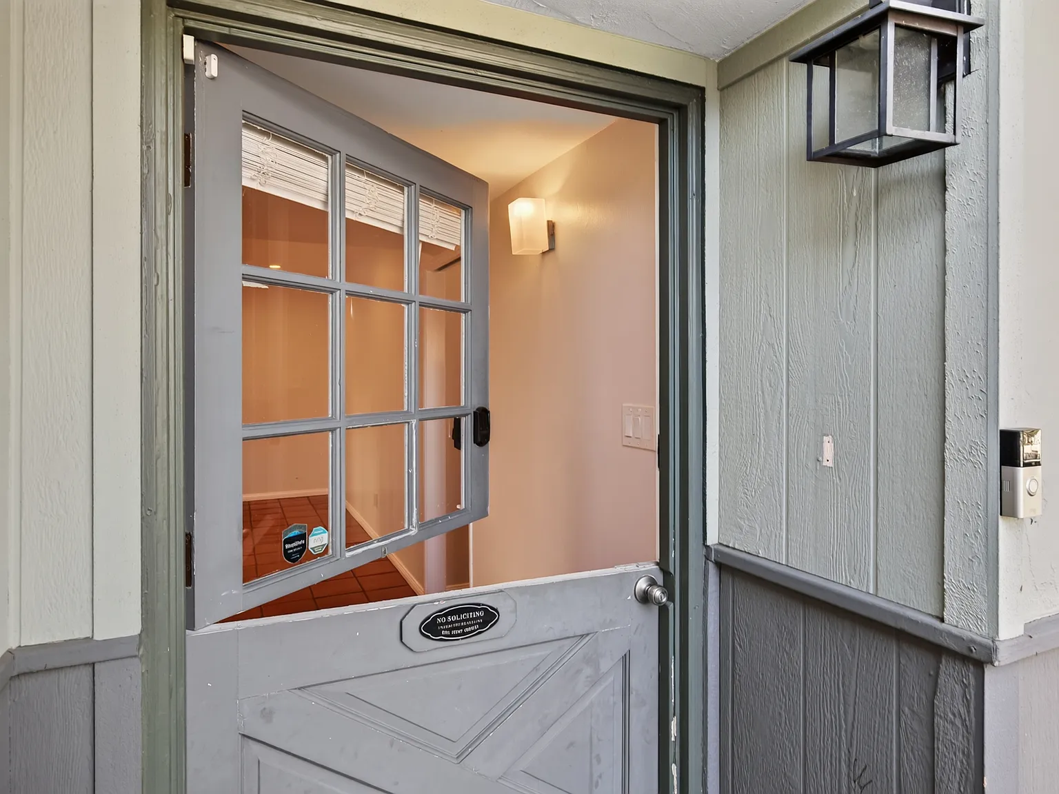 3 bed, 1392 sqft, $4,300 — Photo 3